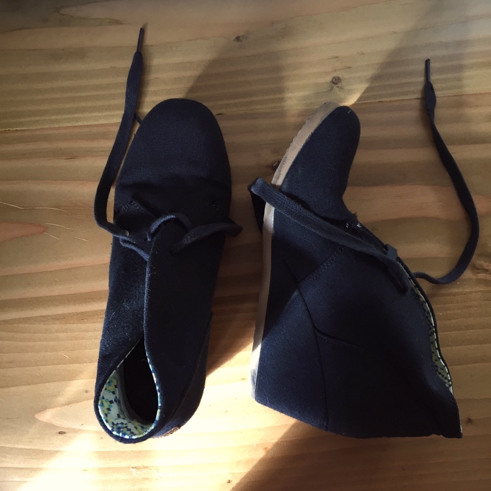 Tom’s-style Wedges — *replica*